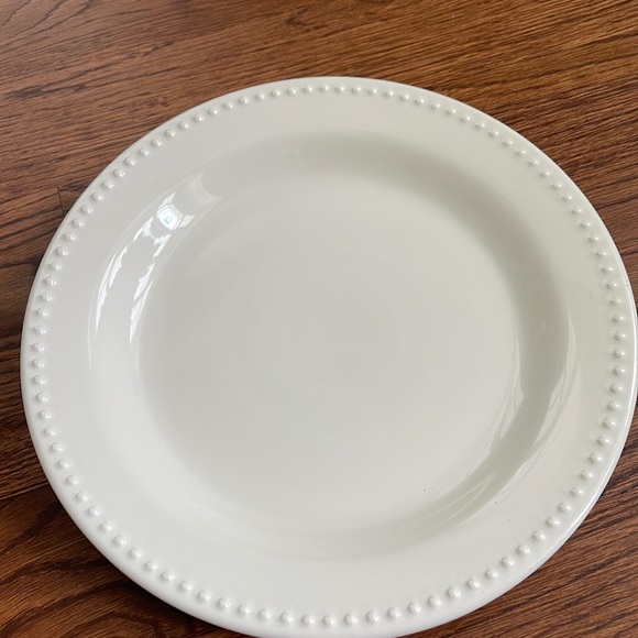 Pottery Barn Dining Pottery Barn Emma Dinner Plates Poshmark